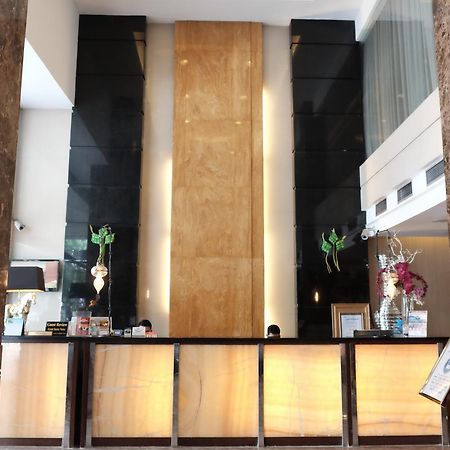 Grand Sakura Hotel Medan Dış mekan fotoğraf