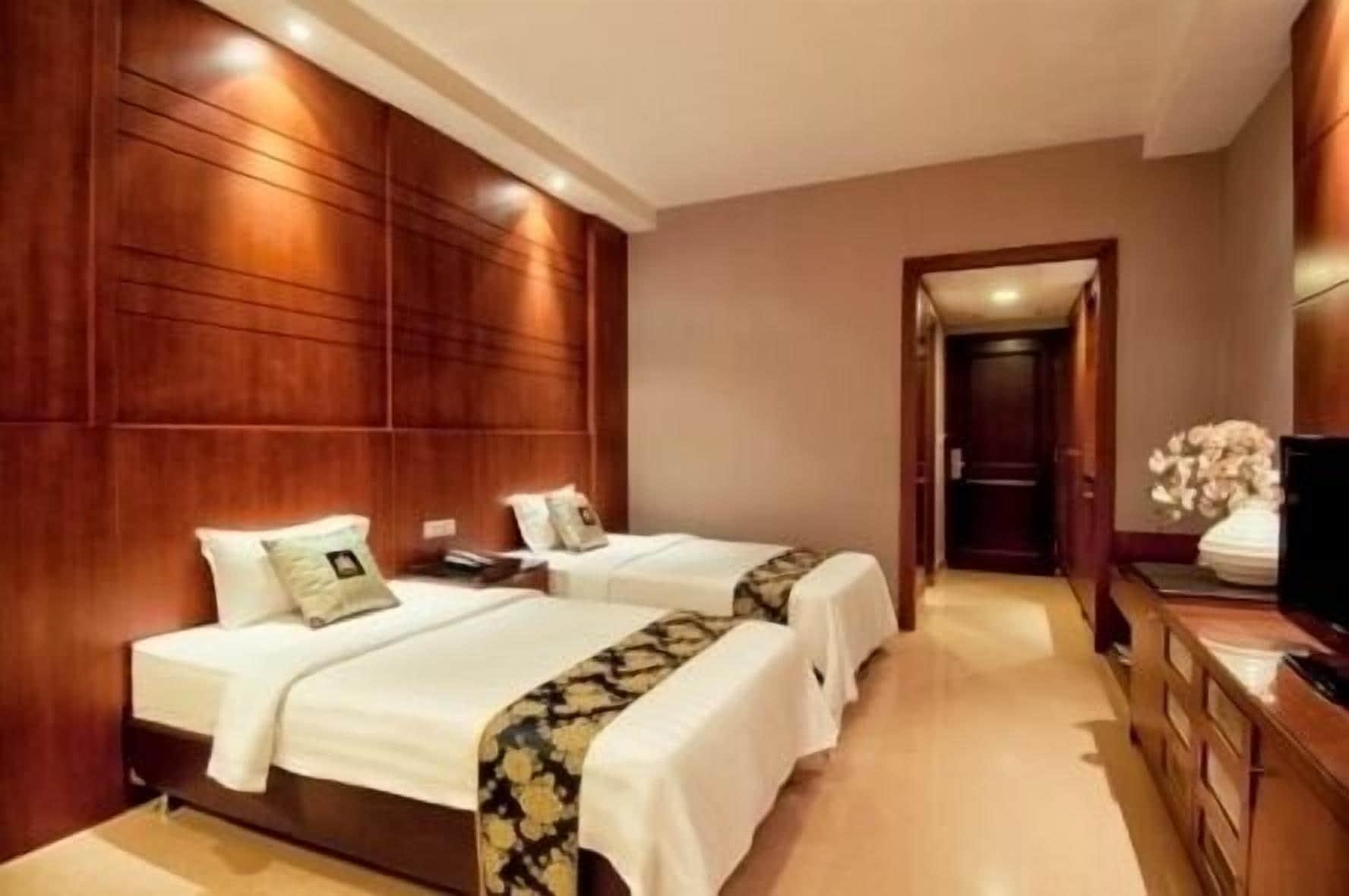 Grand Sakura Hotel Medan Dış mekan fotoğraf