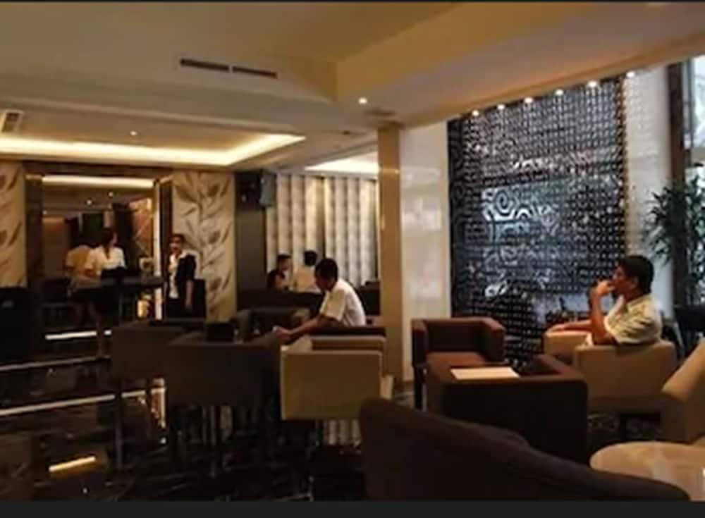 Grand Sakura Hotel Medan Dış mekan fotoğraf