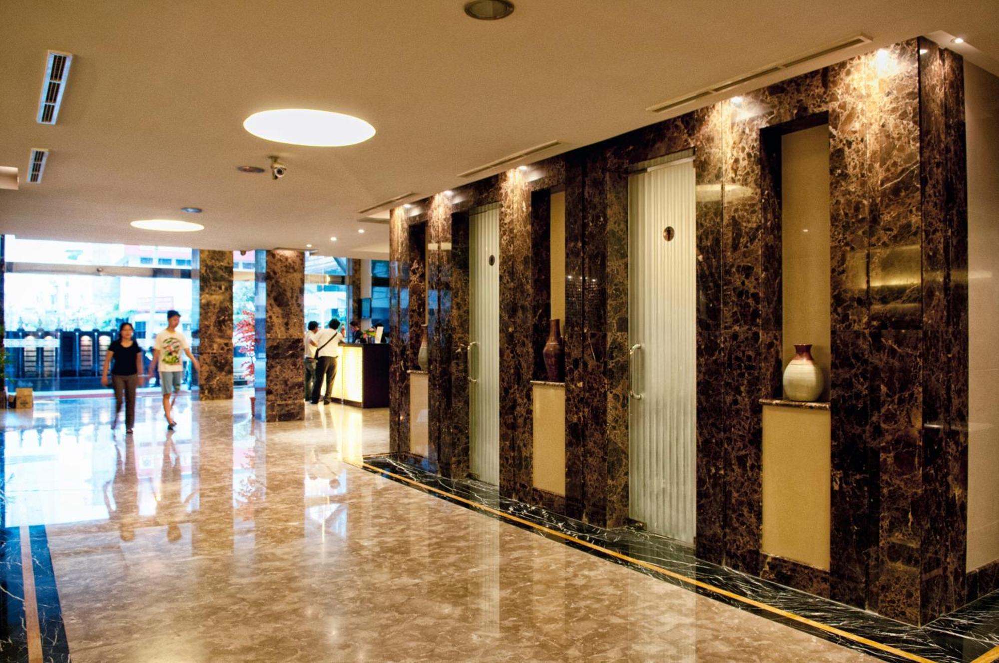 Grand Sakura Hotel Medan Dış mekan fotoğraf